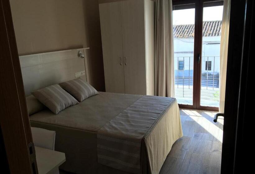 הוסטל Hostal Los Encinares