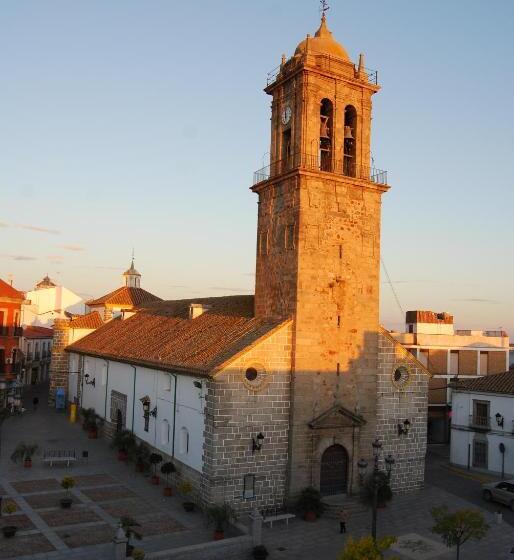 הוסטל Hostal Los Encinares