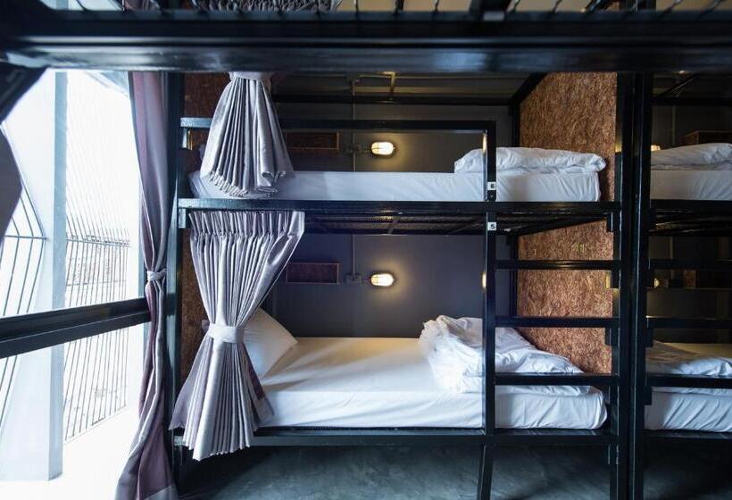 هاستل Ralph Bangkok