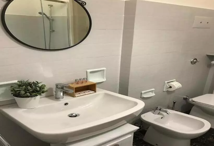 تختخواب و صبحانه Myroom In Town