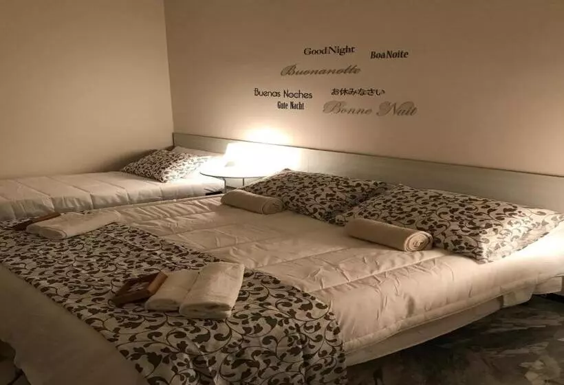 تختخواب و صبحانه Myroom In Town