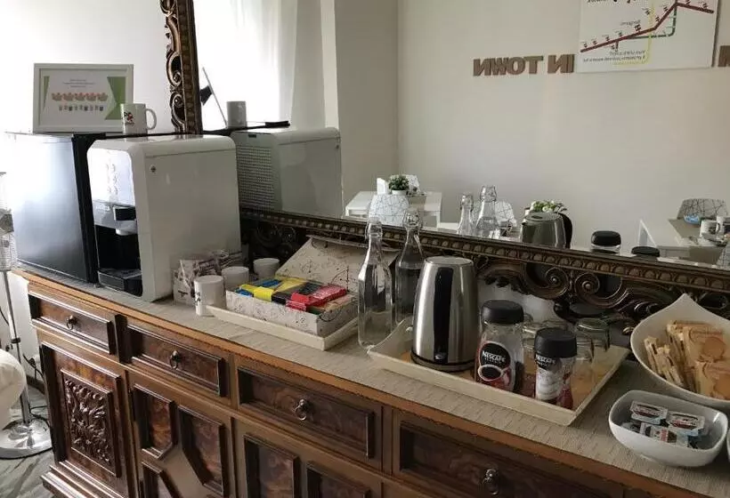 تختخواب و صبحانه Myroom In Town