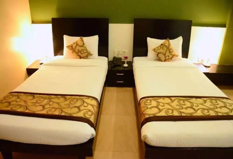 هتل Avezeekaa Corporate Residency