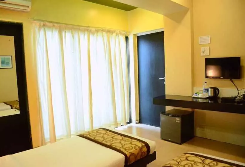 هتل Avezeekaa Corporate Residency