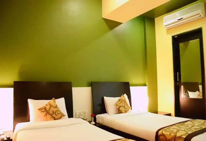 هتل Avezeekaa Corporate Residency