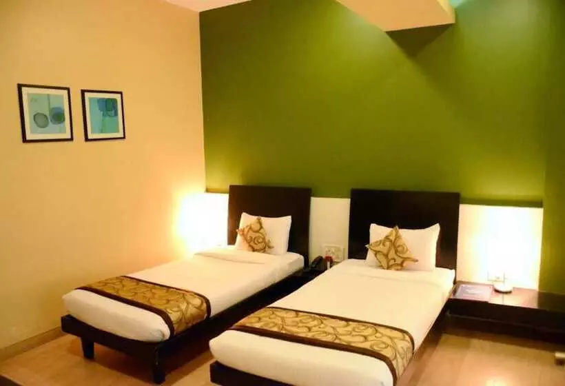 هتل Avezeekaa Corporate Residency