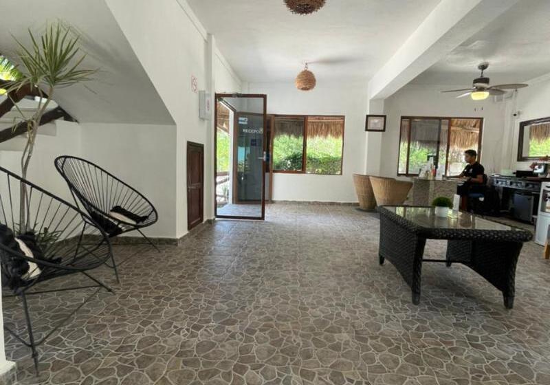 هتل Boutique Casa Baleine