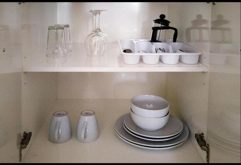 בית מלון כפרי Grand Central Serviced Apartments