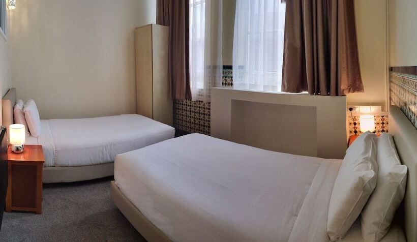 בית מלון כפרי Grand Central Serviced Apartments