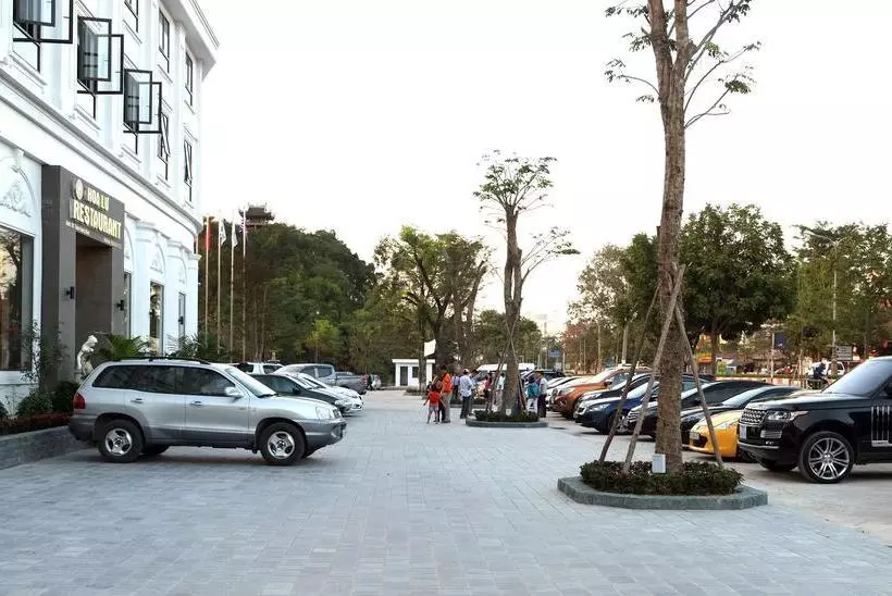 هتل Hoa Lu