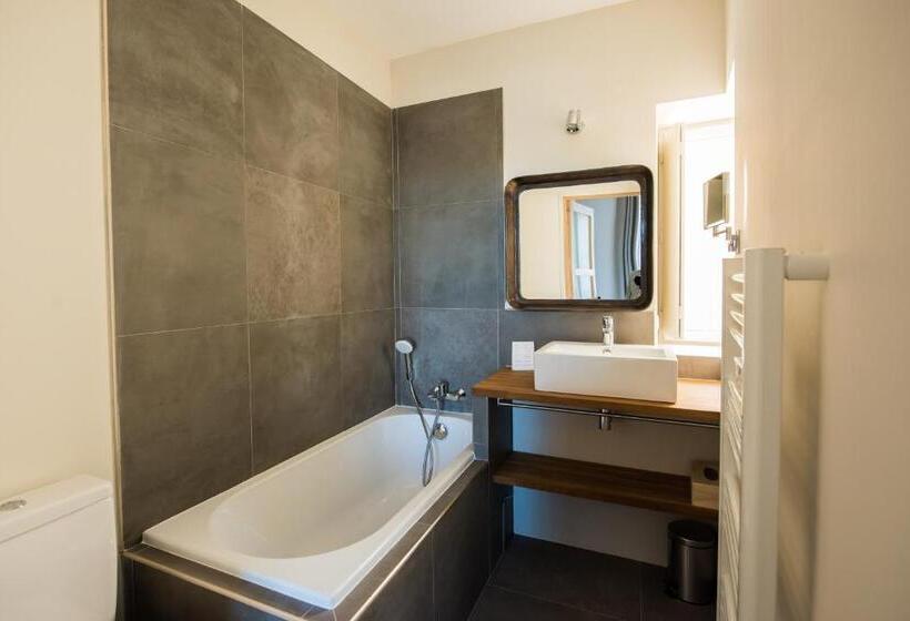 בית מלון כפרי Le Chantilly