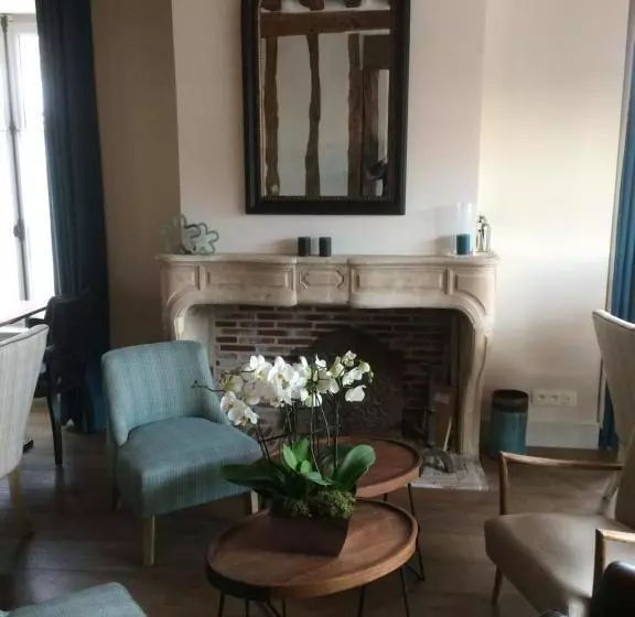 Hotel Le Chantilly