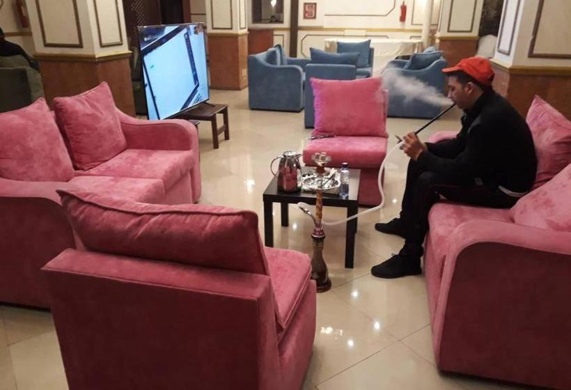 酒店 Royal El Naser