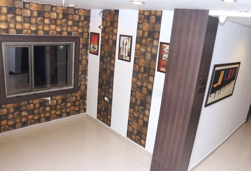 هتل Shalimar Deluxe