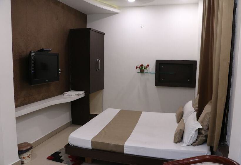 هتل Shalimar Deluxe