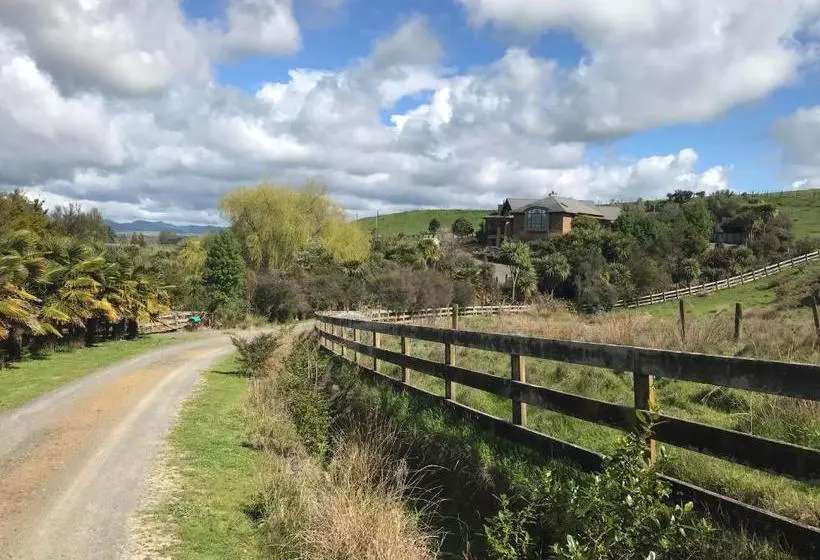 Lucky Duck Country Lodge B&b Hamilton
