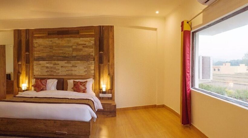 استراحتگاه Aranya The Kanan