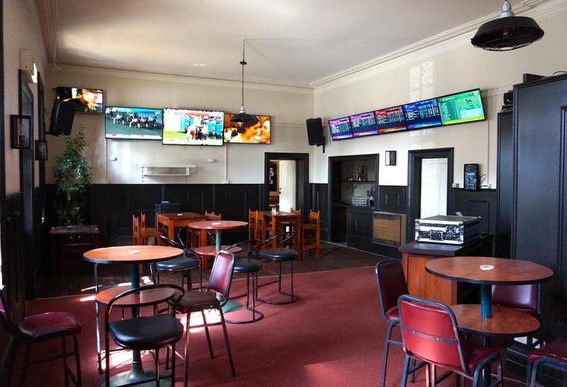 Отель Royal Cooma