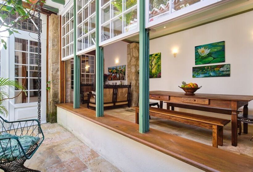 تختخواب و صبحانه A Casa De Paulo Autran