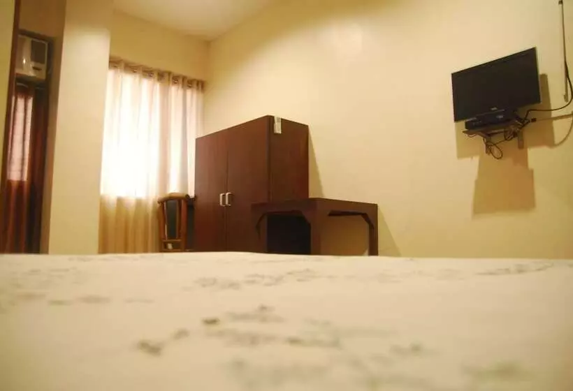 تختخواب و صبحانه Centro Mactan Suites