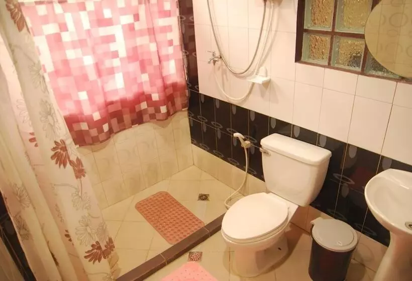 تختخواب و صبحانه Centro Mactan Suites