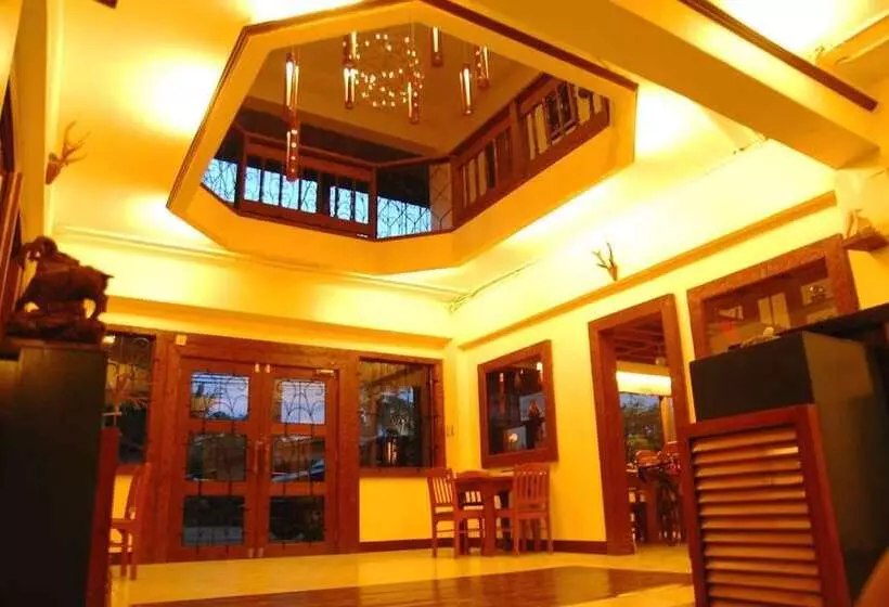 تختخواب و صبحانه Centro Mactan Suites