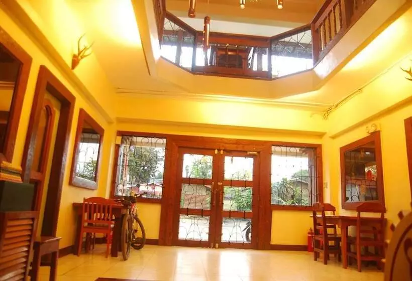 تختخواب و صبحانه Centro Mactan Suites