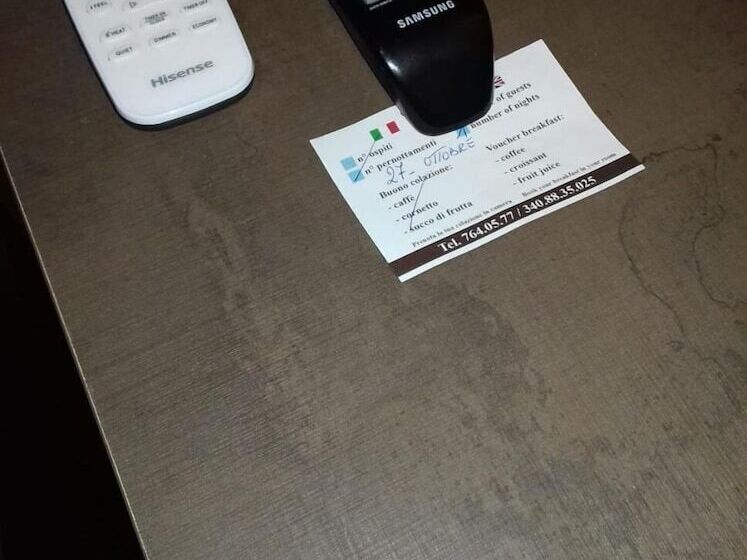 تختخواب و صبحانه Faleron Santa Lucia