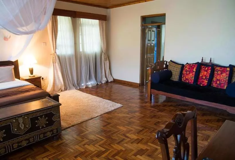 تختخواب و صبحانه Just At Home Guest House