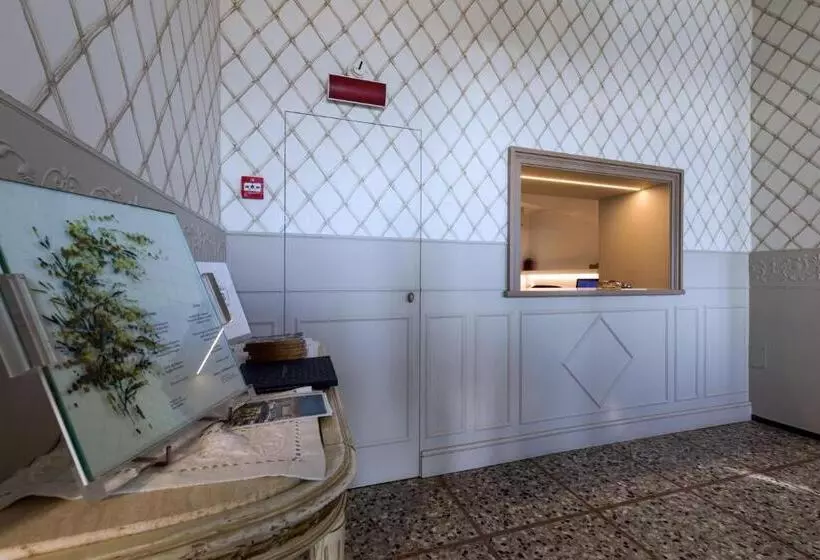 Eden Alaxi Hotels