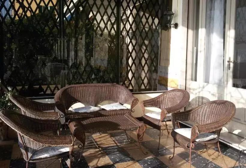 Eden Alaxi Hotels