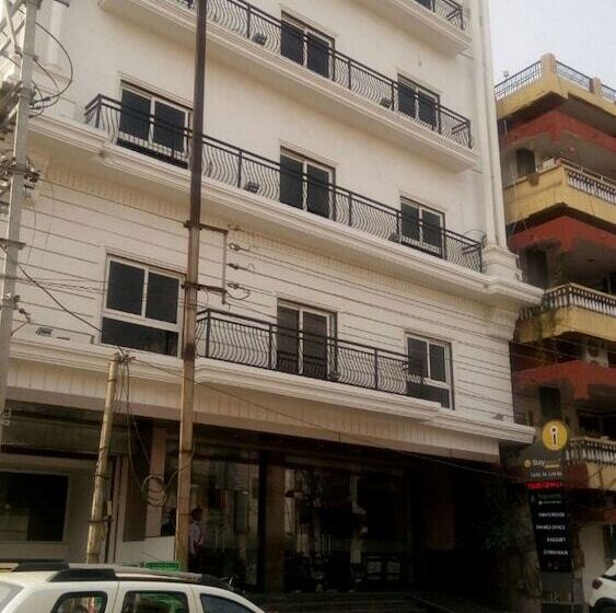 בית מלון כפרי Aloha City Stay Raipur