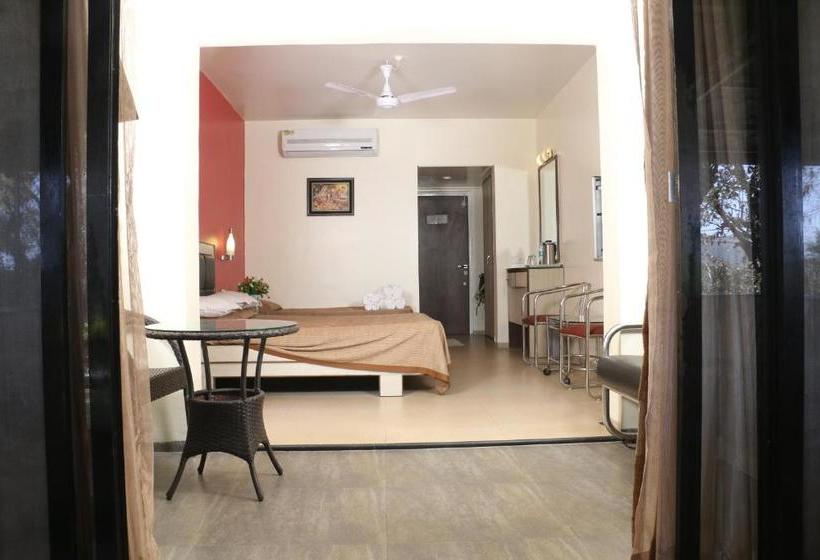 Hotel Anando , Saputara