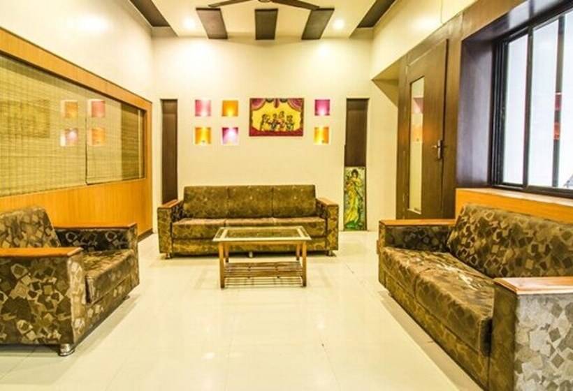 בית מלון כפרי Fabexpress Karishma   Nr Kem Hospital