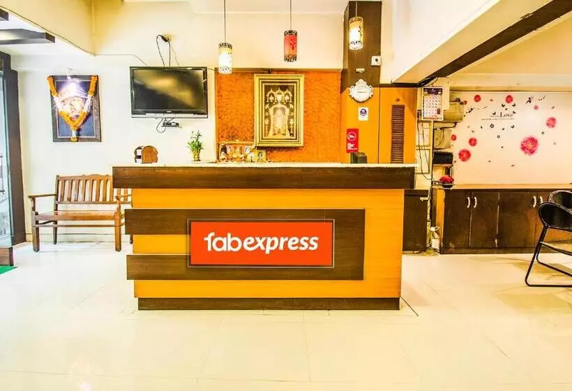 Hotelli Fabexpress Karishma Nr Kem Hospital