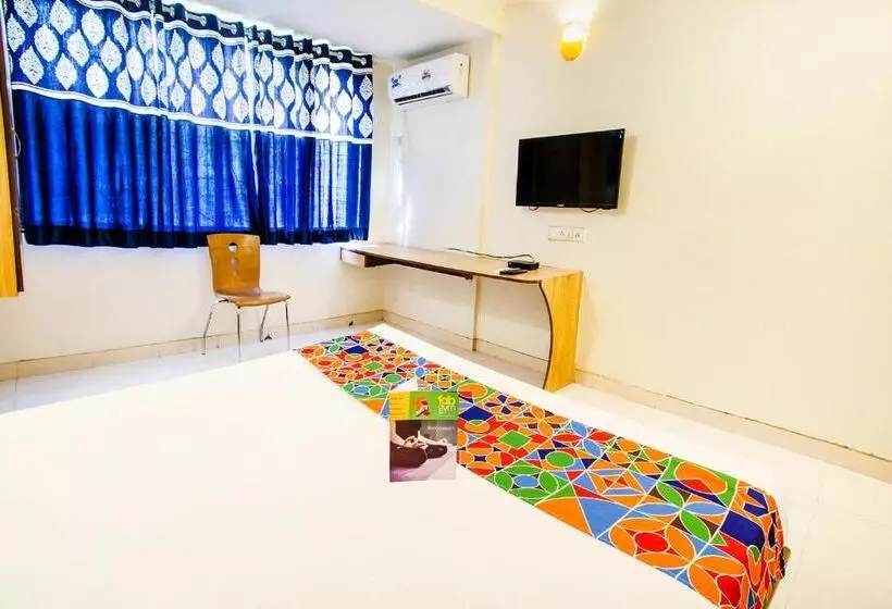 Hotelli Fabexpress Karishma Nr Kem Hospital