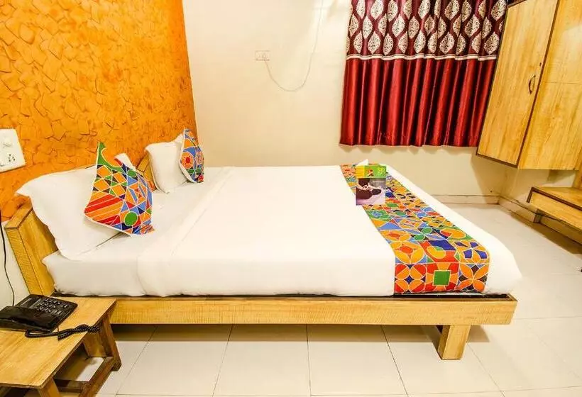 Hotelli Fabexpress Karishma Nr Kem Hospital