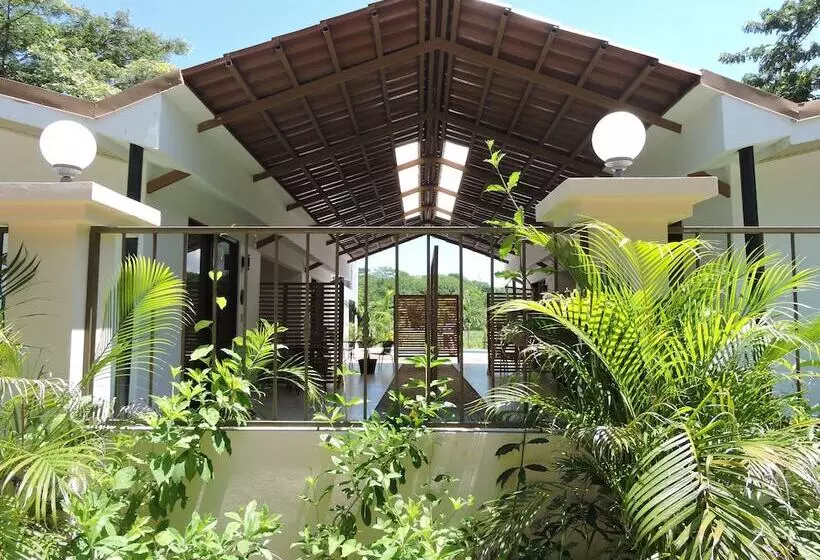 Hotelli Las Perlitas Rentals Playa Samara