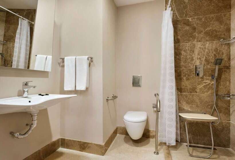 酒店 Ramada Encore Gebze