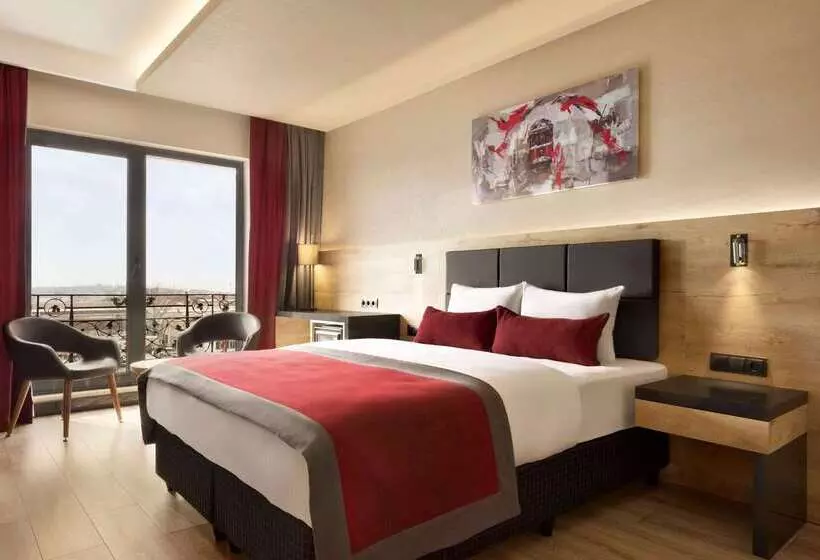 ホテル Ramada Encore Gebze