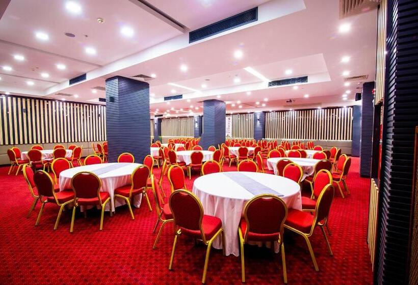 酒店 Ramada Encore Gebze