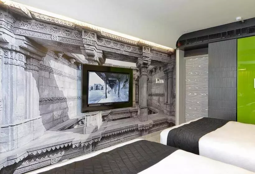 Hotelli Regenta Central Antarim Ahmedabad