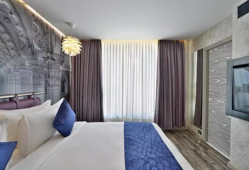 Hotelli Regenta Central Antarim Ahmedabad