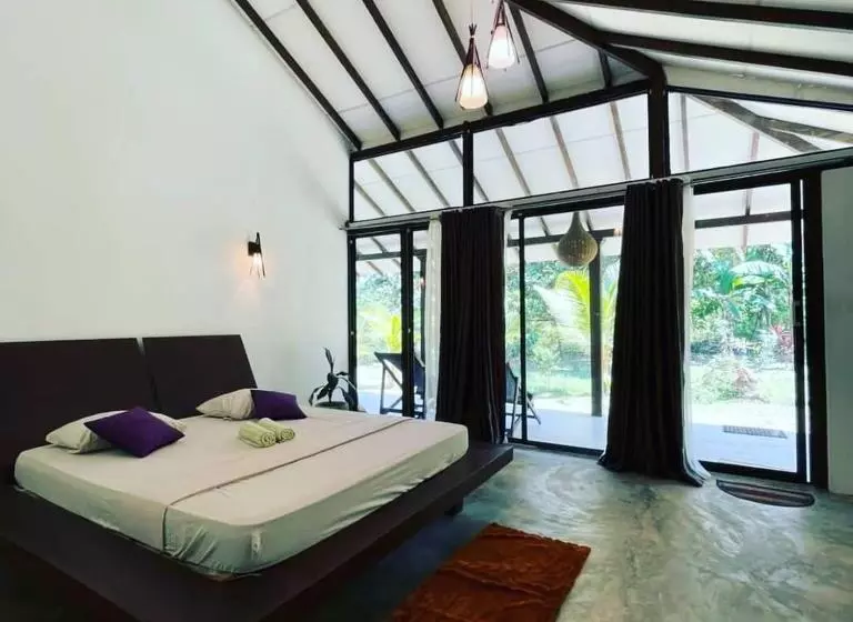 ベッドアンドブレックファースト Neem Jay Beach Resort