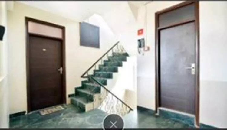 هتل 1st Choice