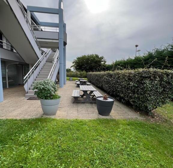 Fasthotel Roissy   Saint Witz