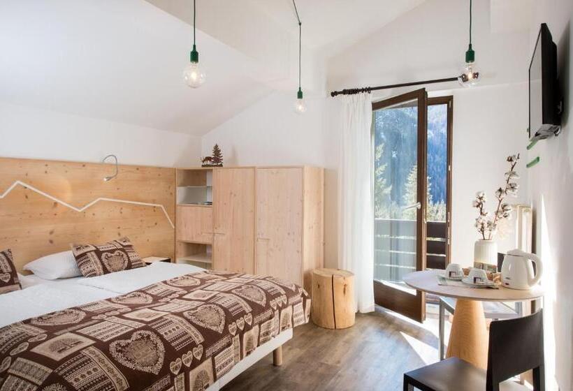 فندق Garni Roberta