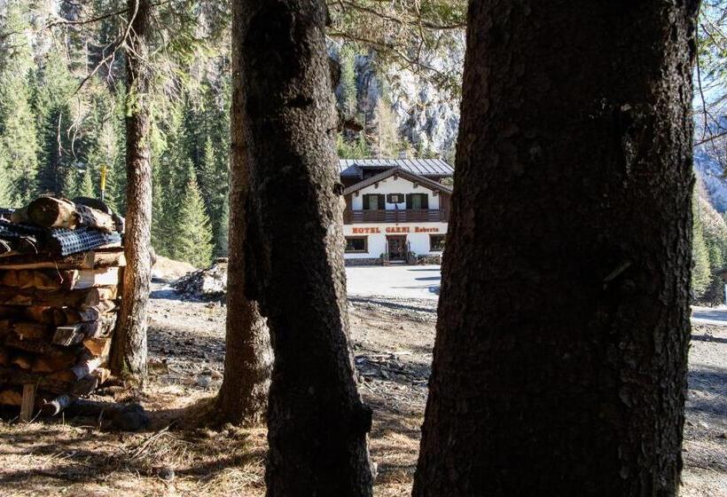 فندق Garni Roberta
