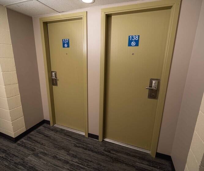 فندق Northern Lights Inn