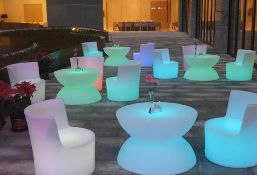 Hotelli Sanya Phoenix Airport